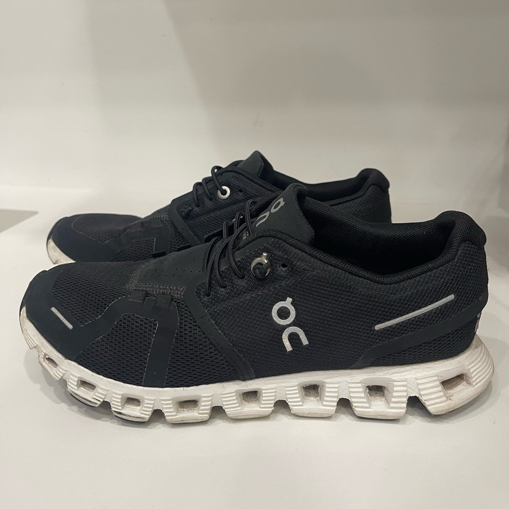 On Women's Black and White Running Shoes